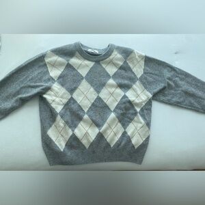 UNIQLO sweater